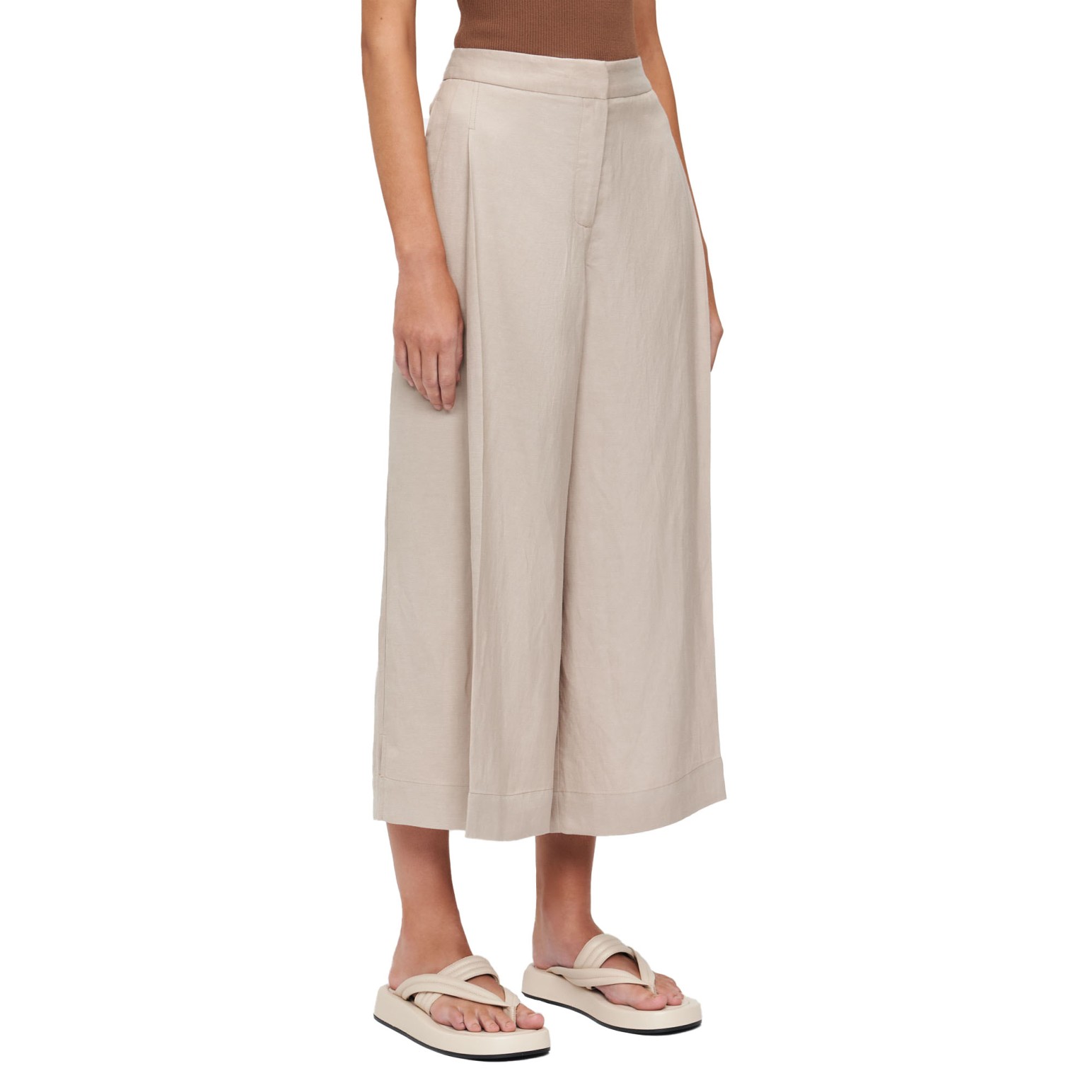 Veronika Maine Viscose Linen Pleat Cropped Pant